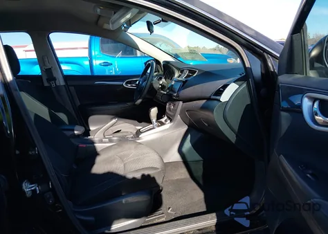 2019 Nissan Sentra Sr z USA, uszkodzony, nr VIN 3N1AB7AP0KY340781